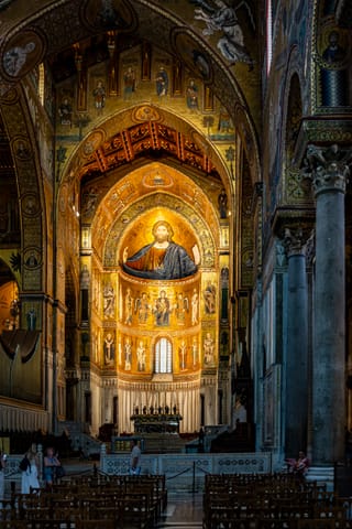 Le Christ Pantocrator dans l’abside de la cathédrale de Monreale.