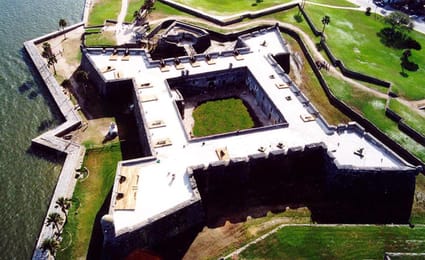 Le Castillo de San Marcos et ses bastions en coquina, à St. Augustine.