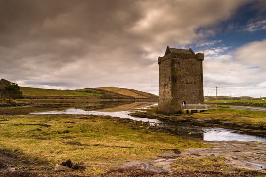 Rockfleet Castle, la tour de Grace O’Malley au bord de la baie de Clew.