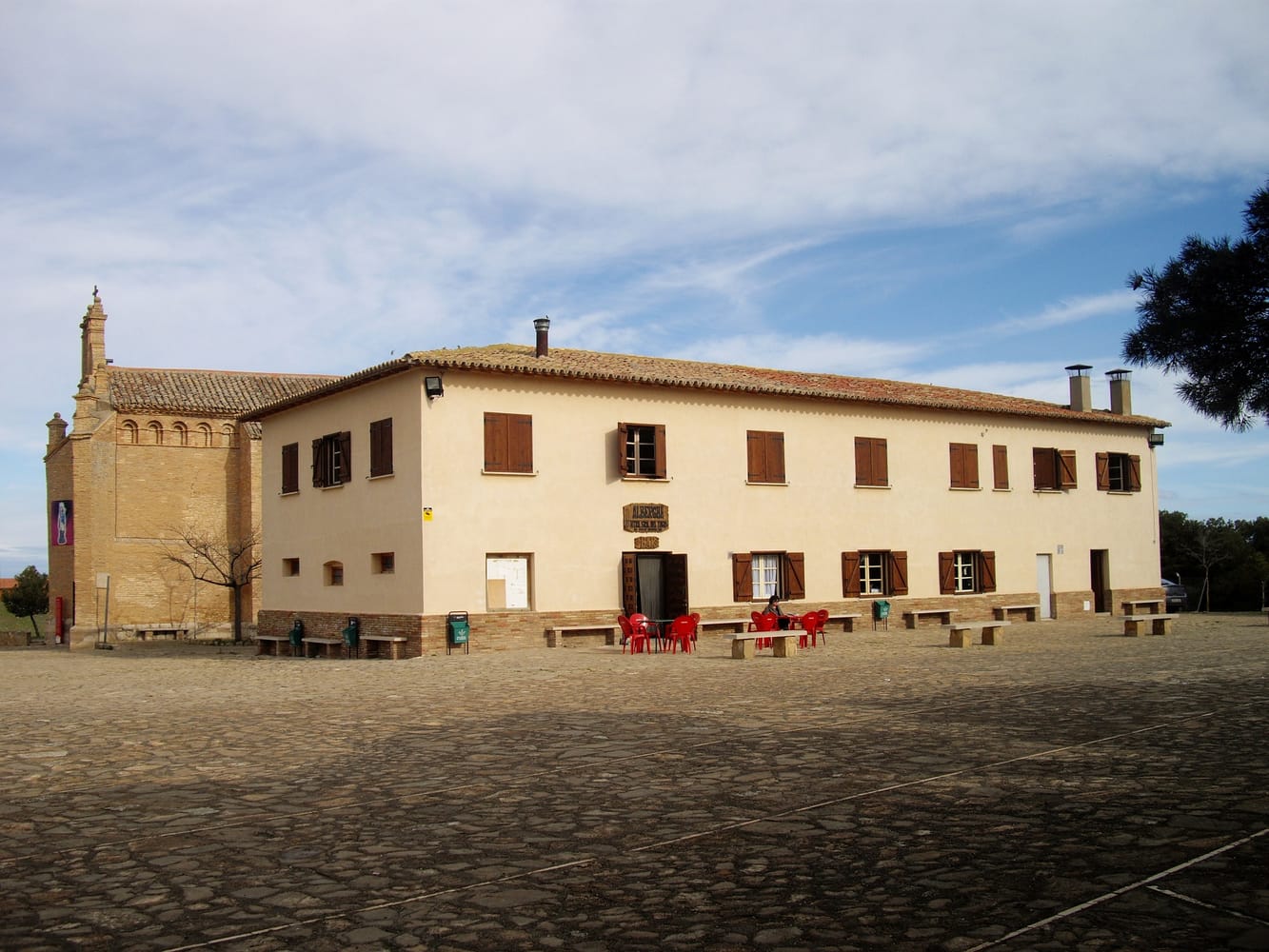 The hermitage of the Virgen del Yugo, above Arguedas.