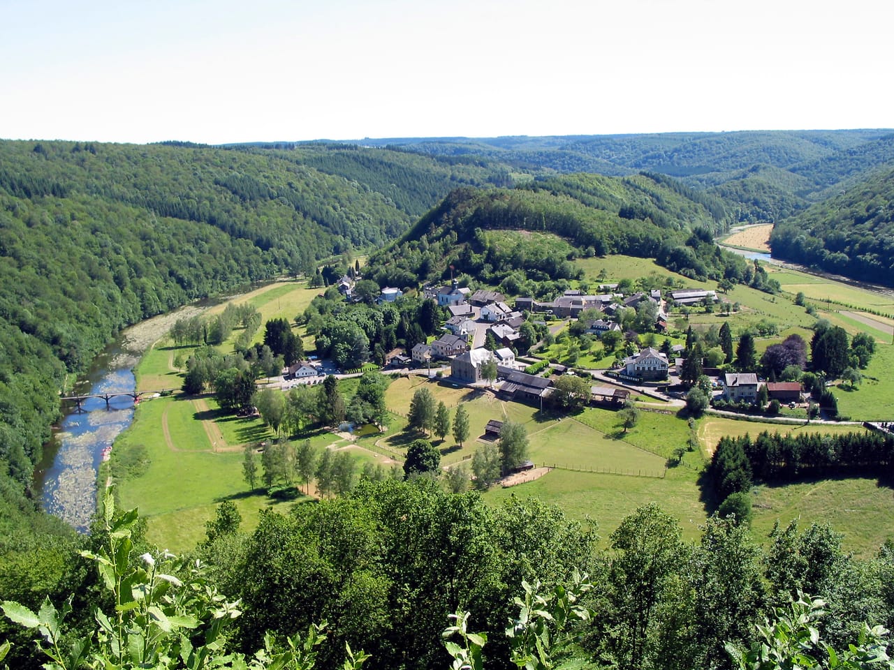 La boucle de la Semois autour de Frahan, vue du belvédère de Rochehaut.