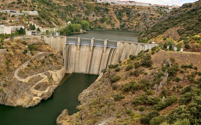 The Douro at Miranda do Douro, where the river becomes the border.