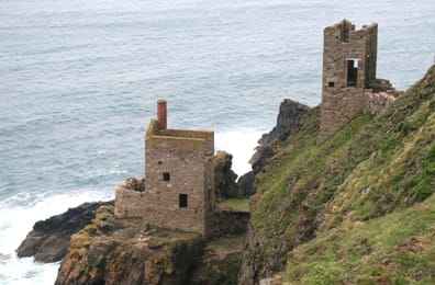 Les engine houses des Crowns, à Botallack, au-dessus de l’Atlantique.