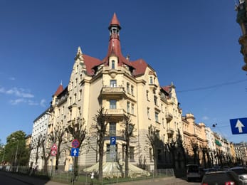 La façade Art nouveau du n° 12 de la rue Alberta, à Riga.