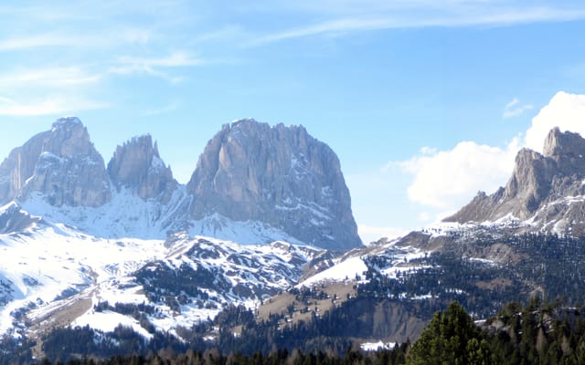The Sella pass, below the towers that share its name.