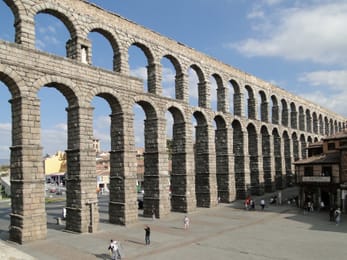 L’aqueduc de Ségovie.