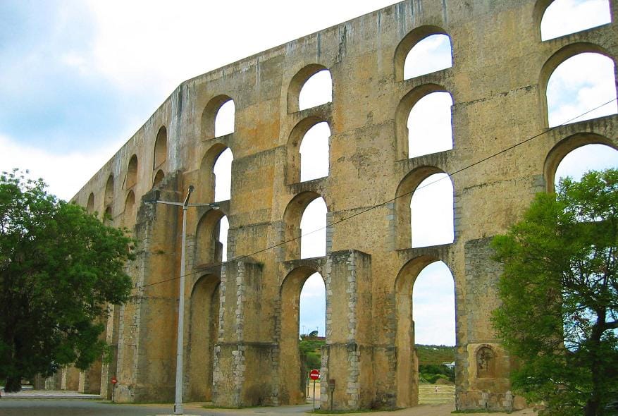 Amoreira Aqueduct
